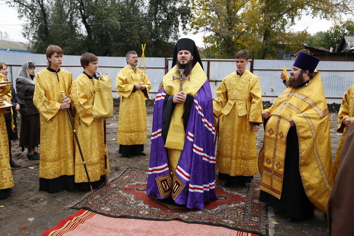 Епископ Нестор совершил чин закладки духовно-просветительского центра при Вознесенском кафедральном соборе Кузнецка