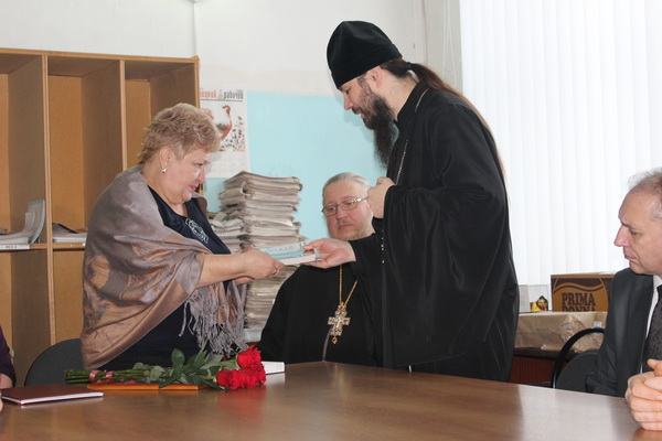 Епископ Нестор поздравил коллектив газеты «Кузнецкий рабочий» с Днём российской печати