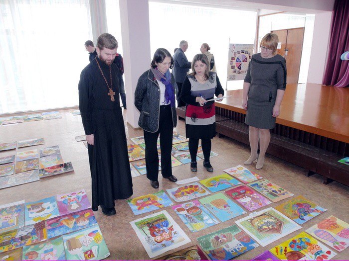Епископ Нестор встретился со студентами богословско-катехизаторских курсов