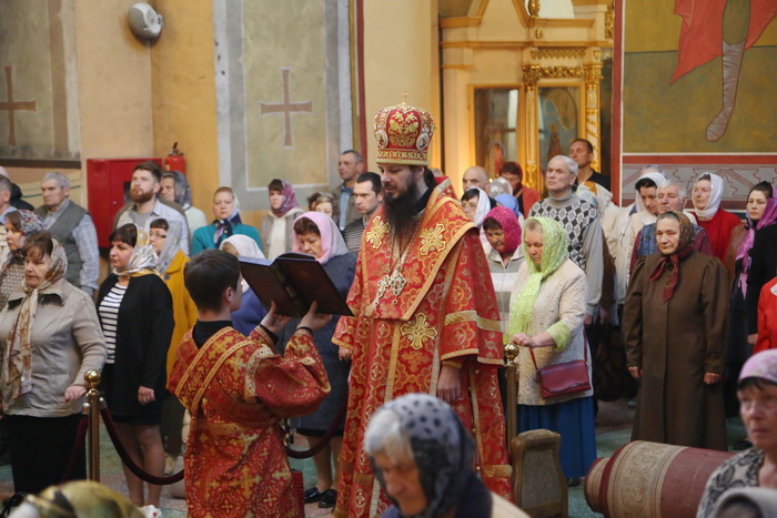 В Неделю 6-ю по Пасхе, о слепом, епископ Нестор совершил Литургию в Вознесенском кафедральном соборе Кузнецка