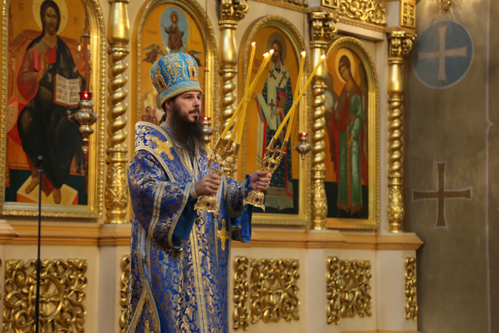 Всенощное бдение в канун празднования иконы Божией Матери «Одигитрия» в Вознесенском кафедральном соборе