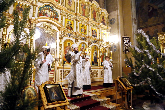 В канун Рождества Христова епископ Нестор совершил всенощное бдение в Вознесенском кафедральном соборе Кузнецка