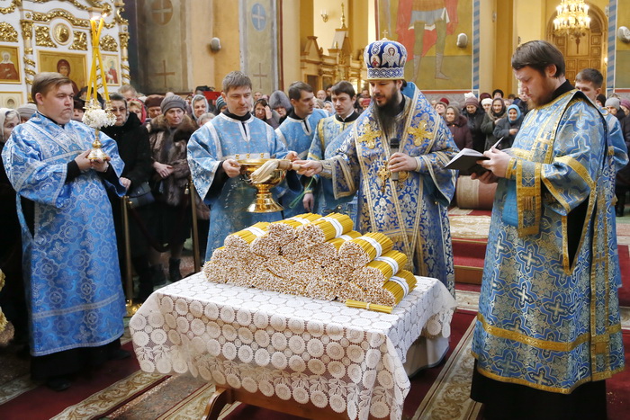 В праздник Сретения Господня епископ Нестор совершил Литургию в Вознесенском кафедральном соборе Кузнецка
