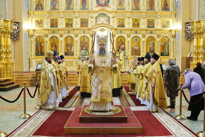 Митрополит Серафим совершил Литургию в Вознесенском кафедральном соборе Кузнецка