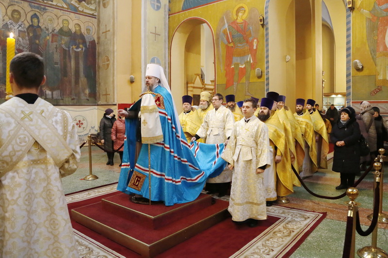 Соборное служение духовенства Кузнецкой епархии в Вознесенском кафедральном соборе 8 января 2023 года
