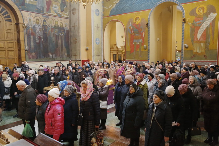 Богослужение во вторую Родительскую субботу Великого поста в Вознесенском кафедральном соборе Кузнецка