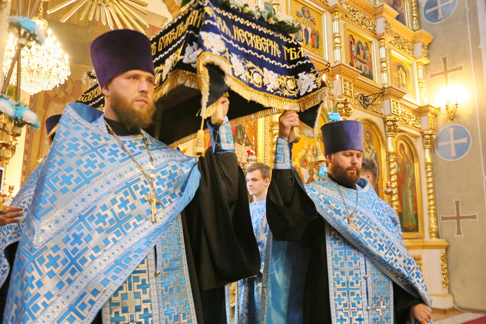 Всенощное бдение в канун праздника Успения Пресвятой Богородицы